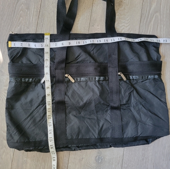 LeSportsac Waterproof Tote - Picture 5 of 5